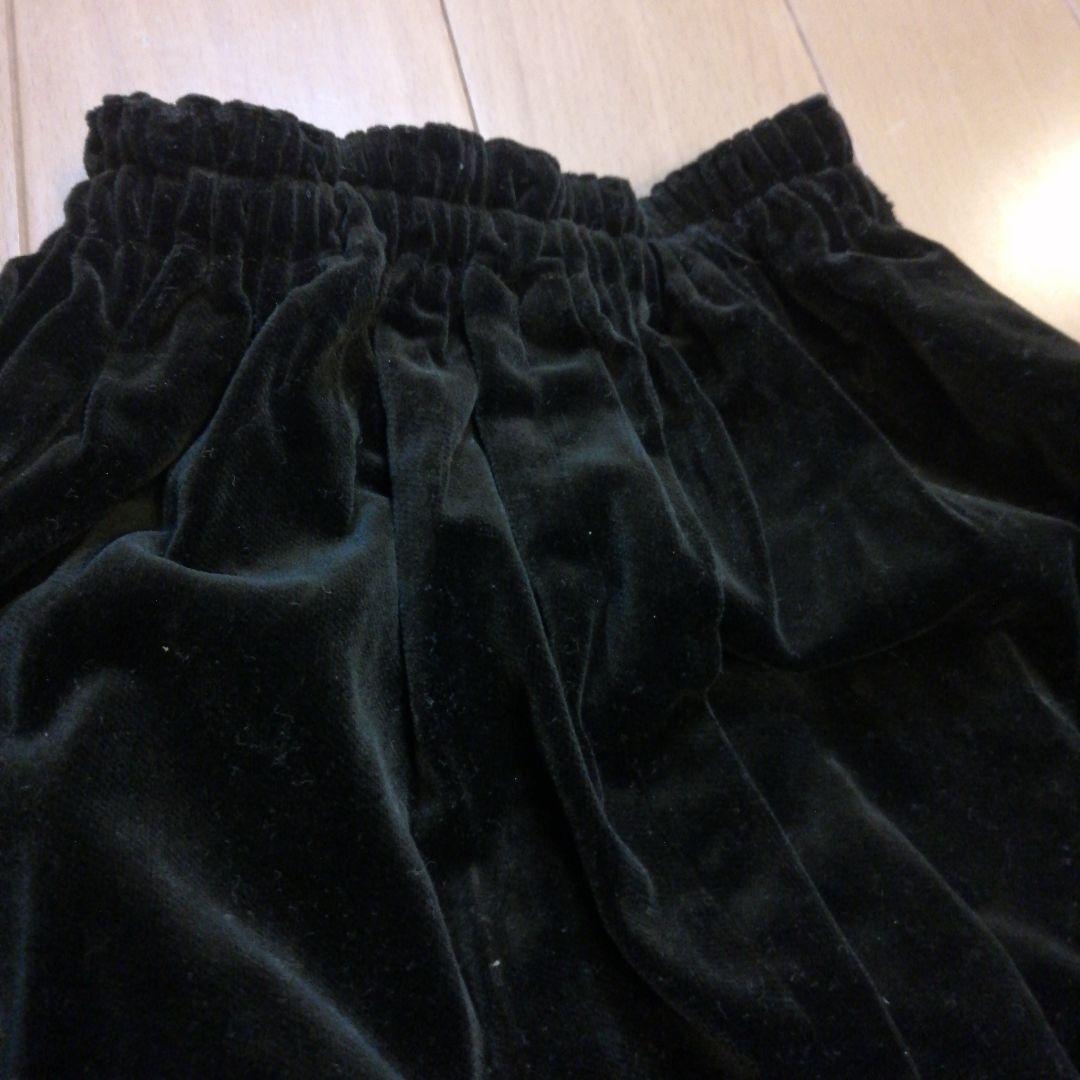 【ハンドメイド】ベロア＆レース　ブラック　120〜130cmの写真3枚目