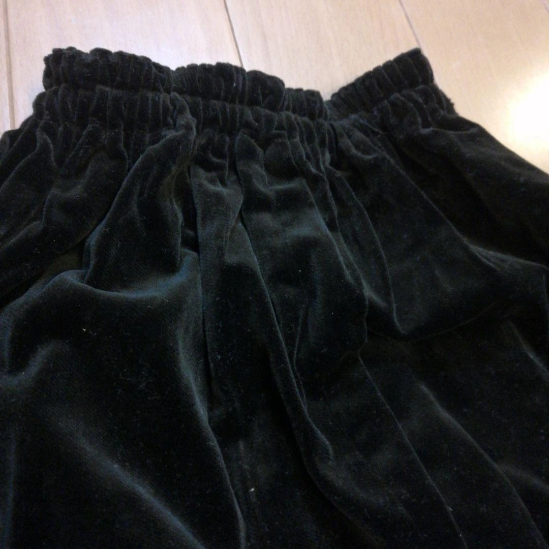 【ハンドメイド】ベロア&レース ブラック 120〜130cmの写真3枚目