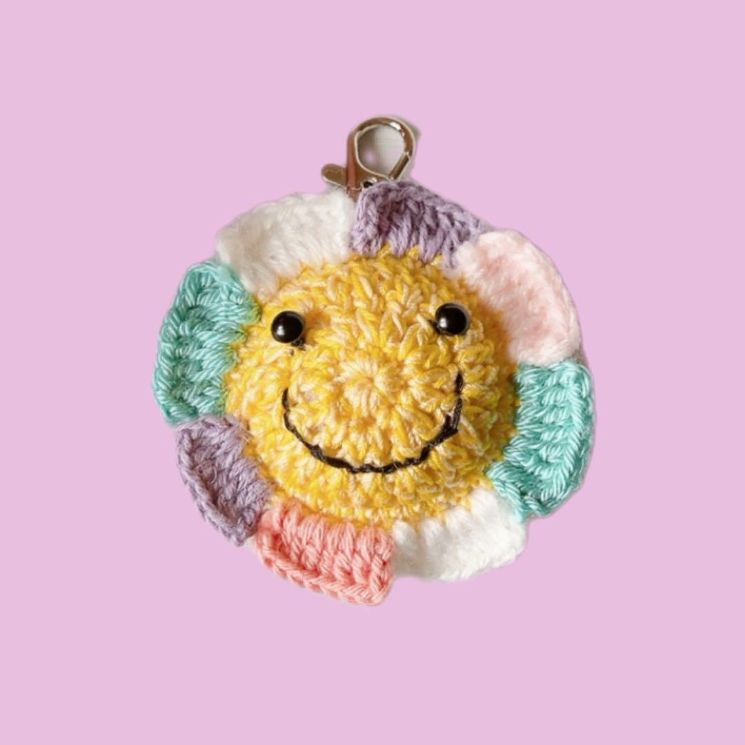 ニコちゃん 花 キーホルダー ハンドメイド 毛糸 可愛い^_^