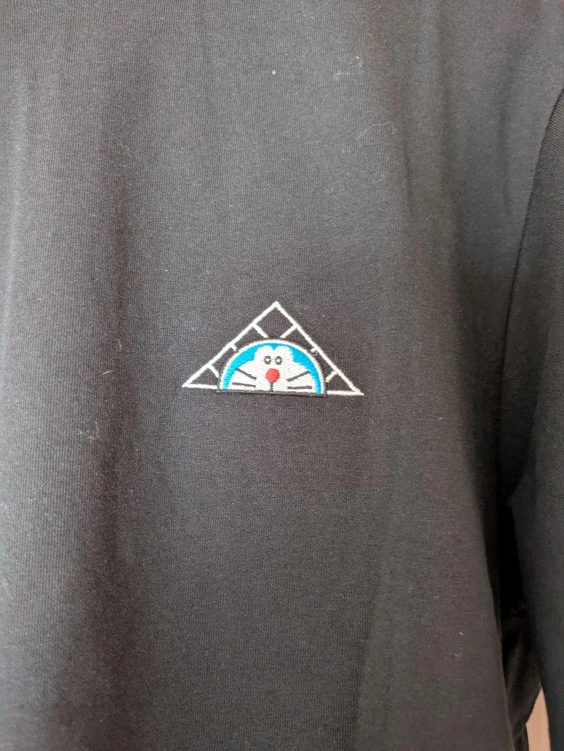 ユニクロ ドラえもん ルーヴル Tシャツ L 黒の写真4枚目