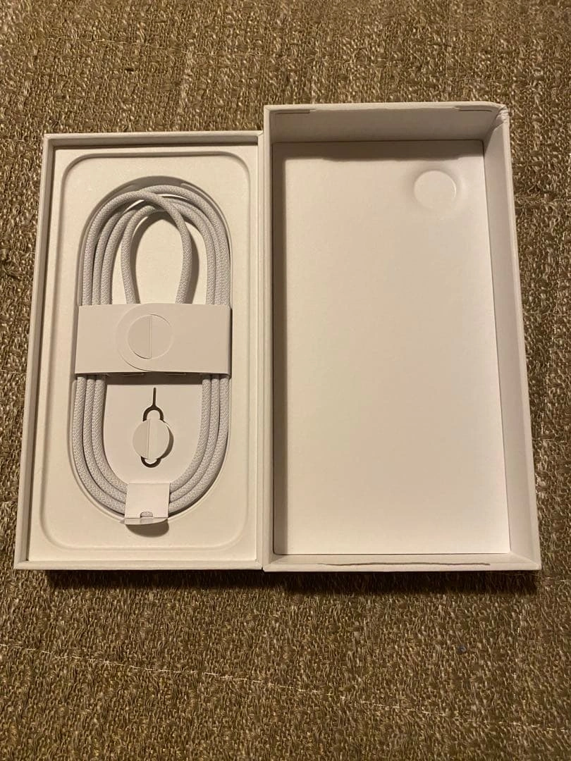 iPhone16e 空箱 純正ケーブル SIMピン