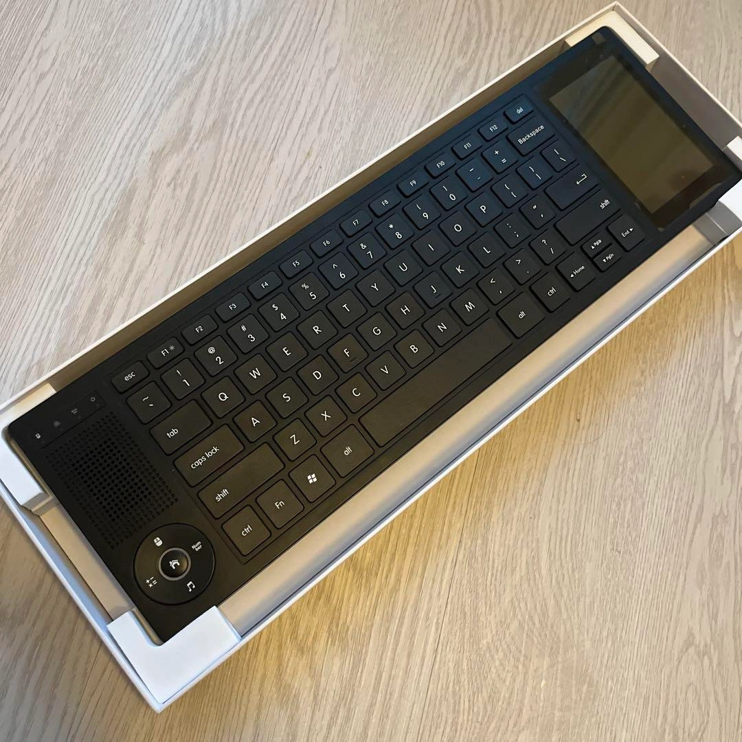 多機能タッチパネル搭載ハイパーキーボード『T2_Flexible』の写真4枚目