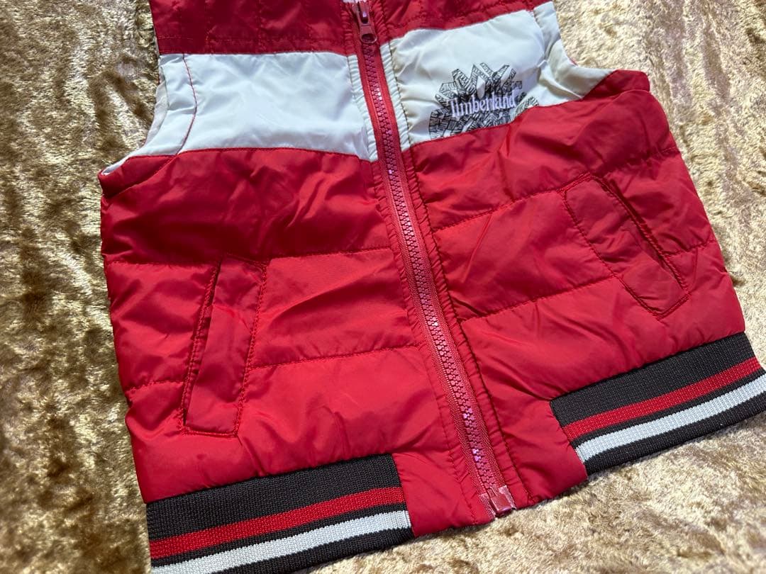 Timberland ダウンベスト 90cm 赤白の写真4枚目