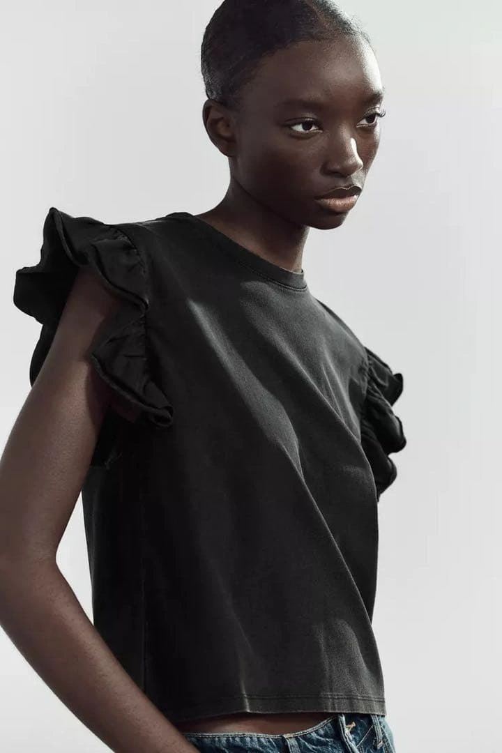 完売品 ZARAフリルスリーブ 綿 Tシャツ Lサイズ ブラック ウォッシュ加工の写真7枚目