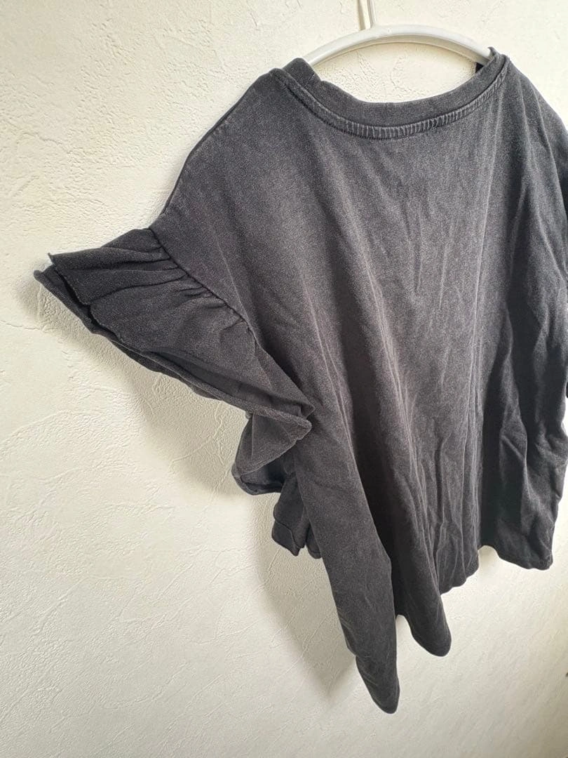 完売品 ZARAフリルスリーブ 綿 Tシャツ Lサイズ ブラック ウォッシュ加工の写真10枚目