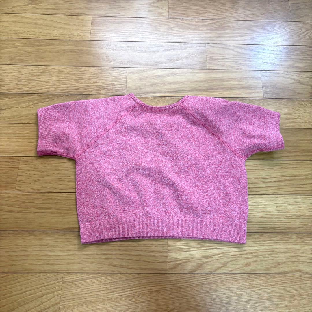 SHEIN クロップドトップスス・レギンス セットアップ レッド、ピンク系の写真5枚目