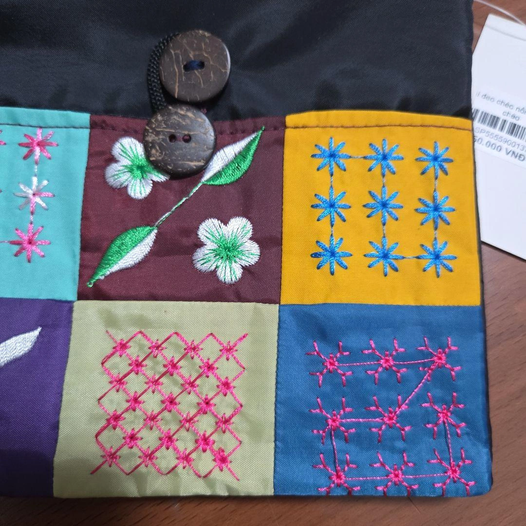 【完全未使用】KINGKONG MART 刺繍サコッシュの写真10枚目