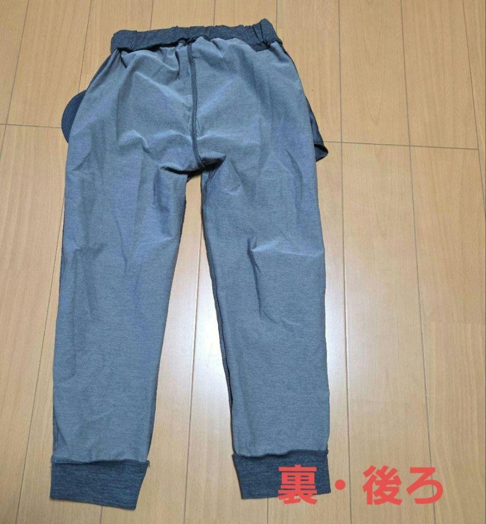 130cm UNIQLO キッズ ロングパンツ 2点セットの写真6枚目