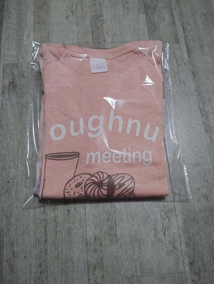 【2枚セット】Tシャツ　薄オレンジベージュ／サーモンオレンジ　Mサイズの写真6枚目