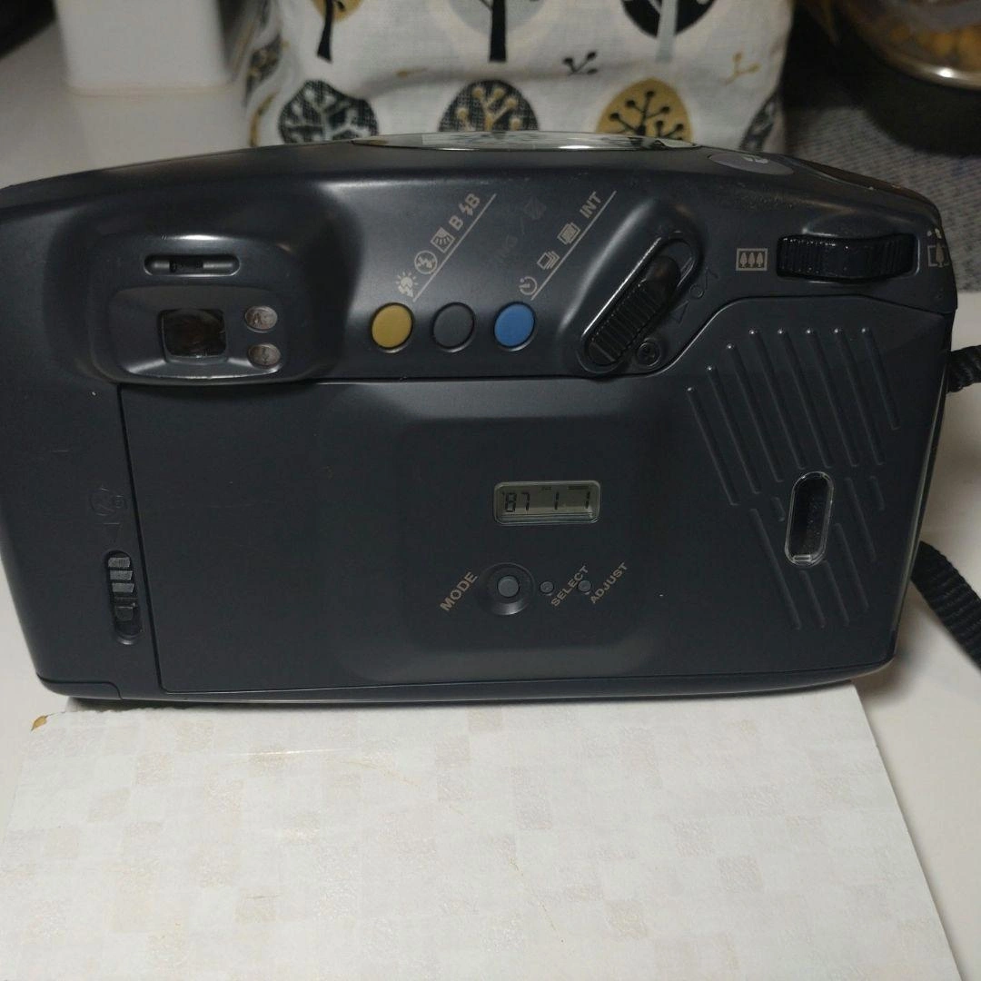 35mmコンパクトカメラ PENTAX zoom105Rの写真6枚目