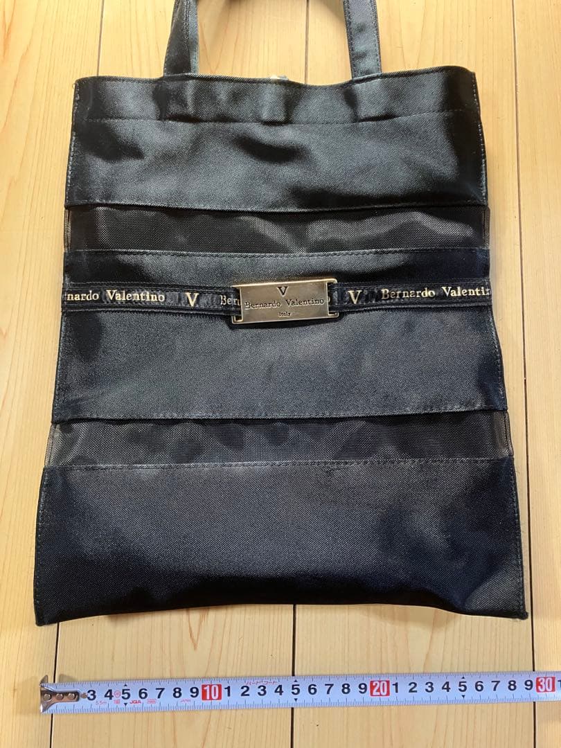 Valentino ブラックトートバッグ 手提げ袋の写真2枚目