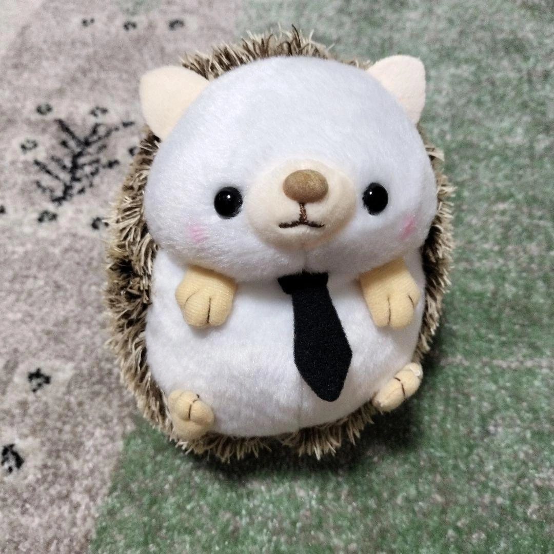 まるまるハリまる ハリネズミ ミドルぬいぐるみ