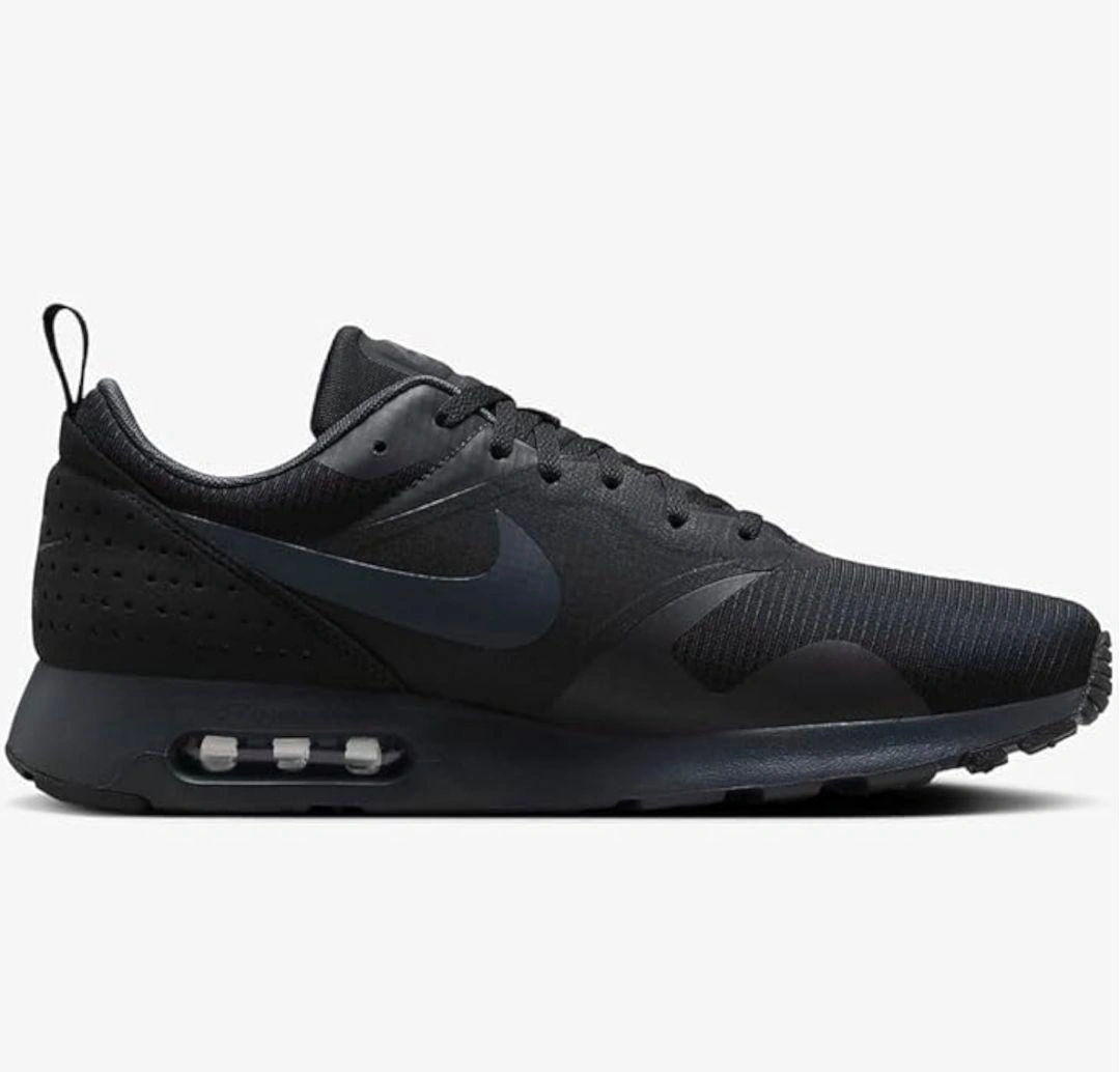 【新品未使用 希少サイズ】ナイキ AIR MAX TAVASの写真3枚目