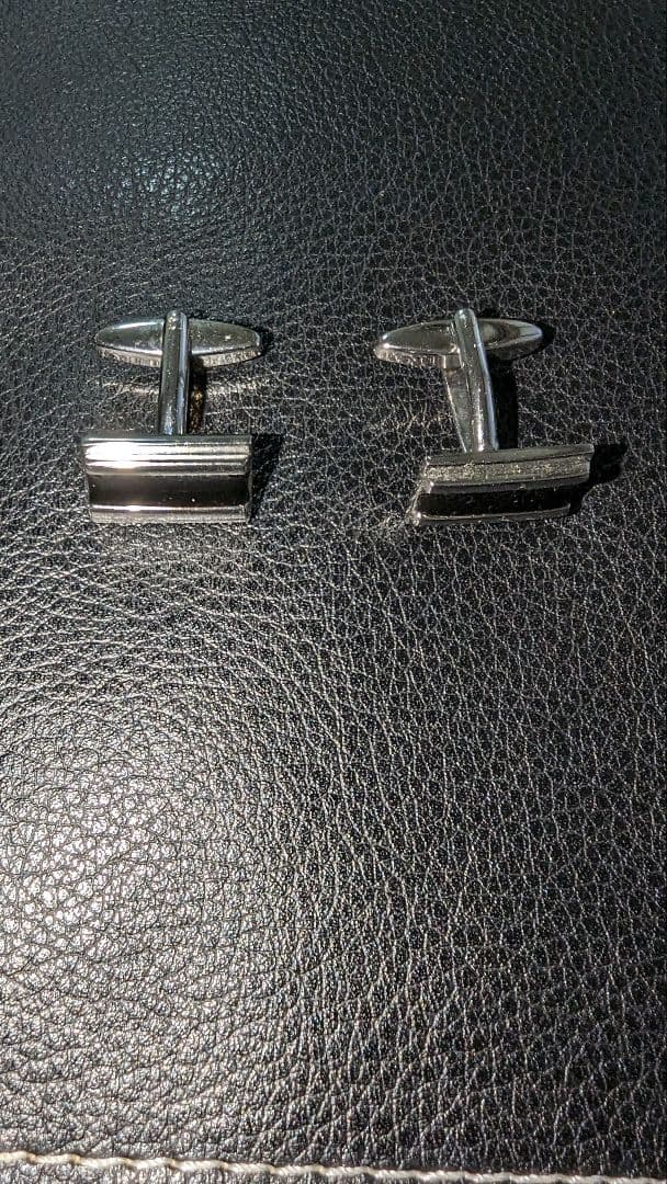 【美品】メンズ　カフスボタン