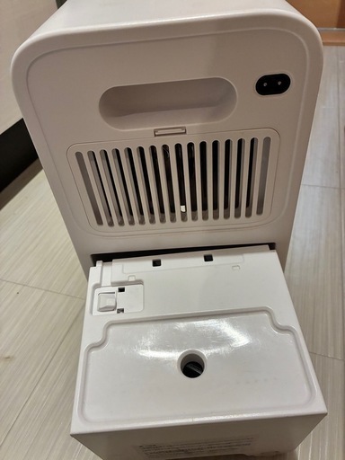 11\19(水)引取希望　除湿機の写真2枚目