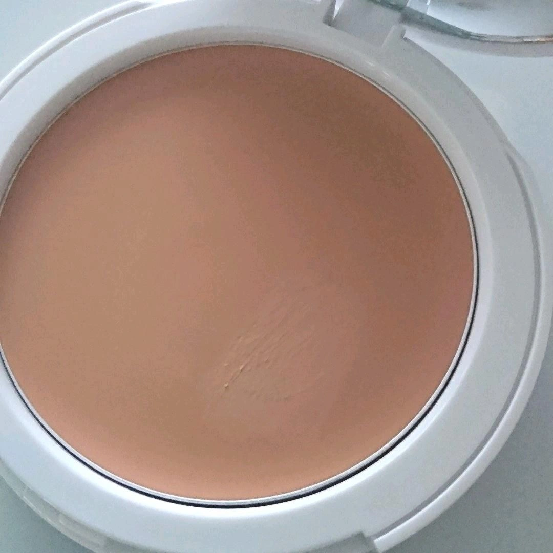 『最終価格』✨おまけ付き✨Benefit クリームファンデーション&ティント ⚠️出品11月末頃までの写真4枚目