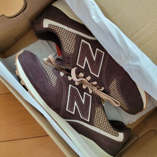 未使用タグ付き New Balance WL996 公式限定モデル