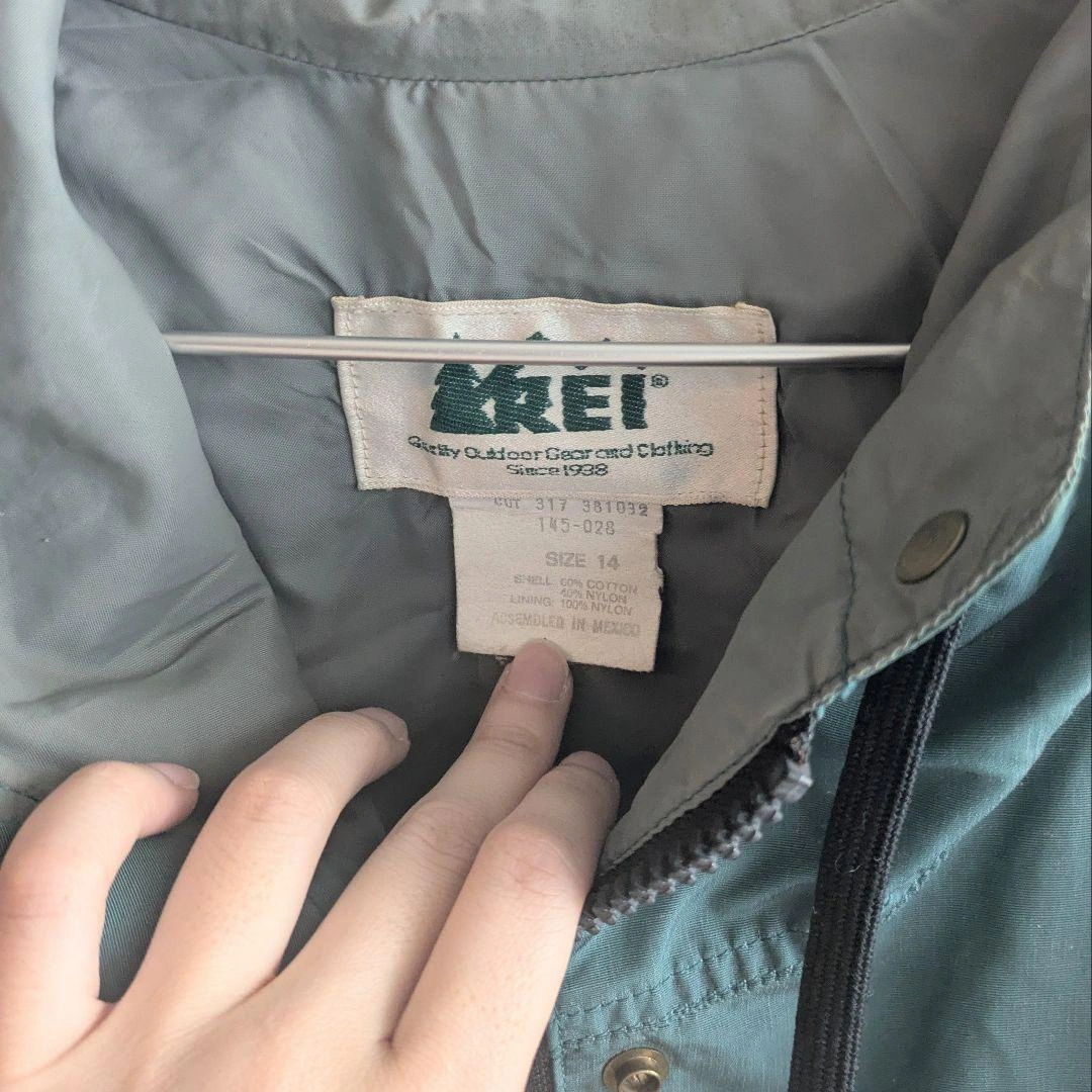 古着 REI 白タグ マウンテンパーカー グリーンの写真2枚目