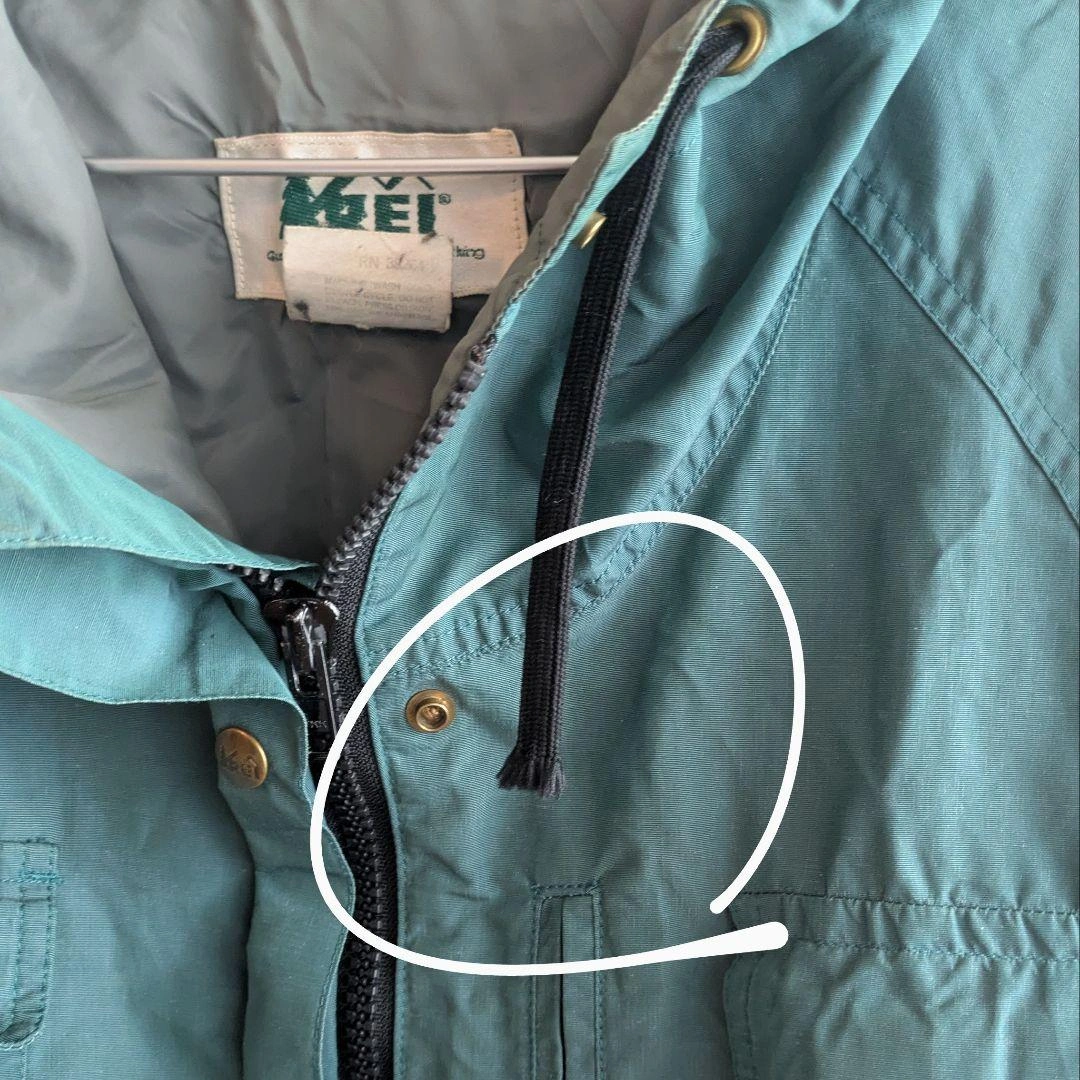 古着 REI 白タグ マウンテンパーカー グリーンの写真4枚目