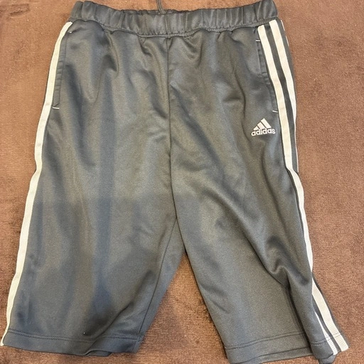 adidas ハーフパンツ