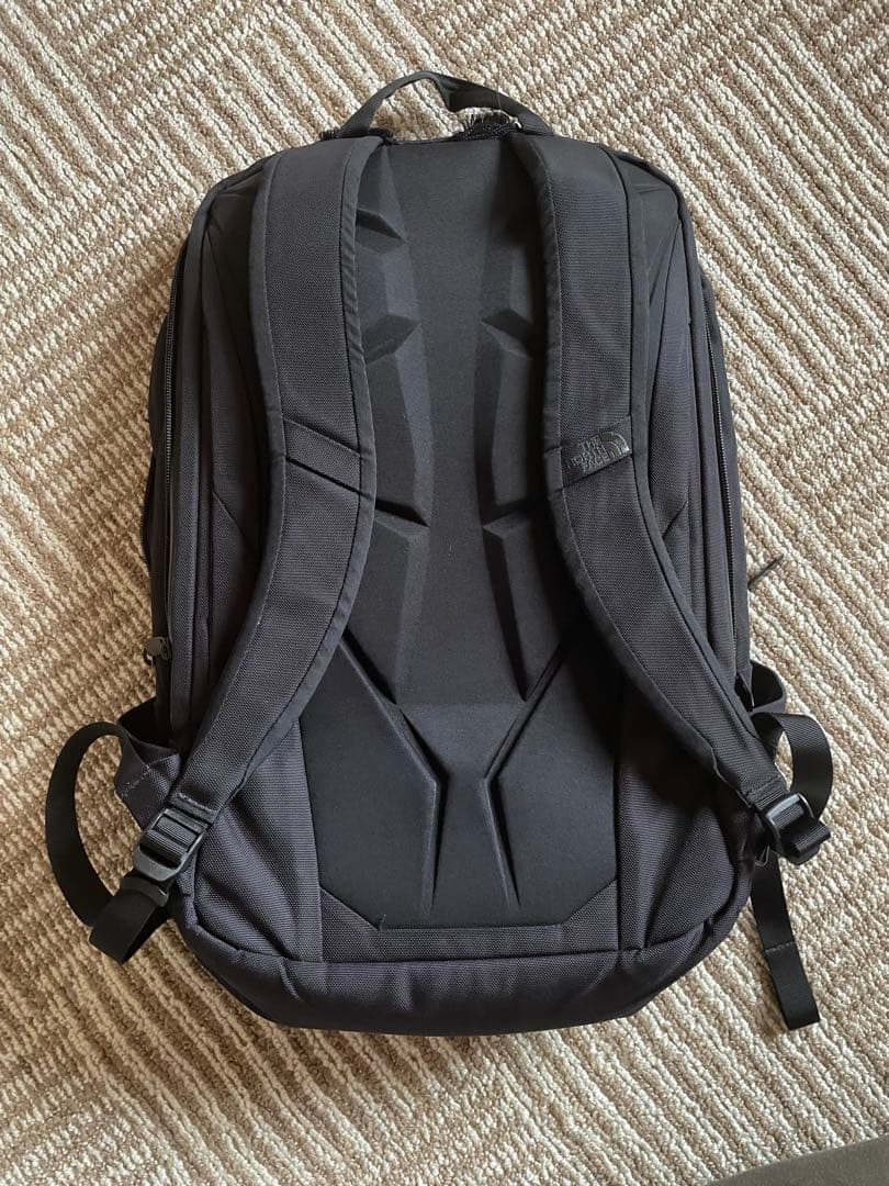 North Face shuttle series バックパックの写真2枚目