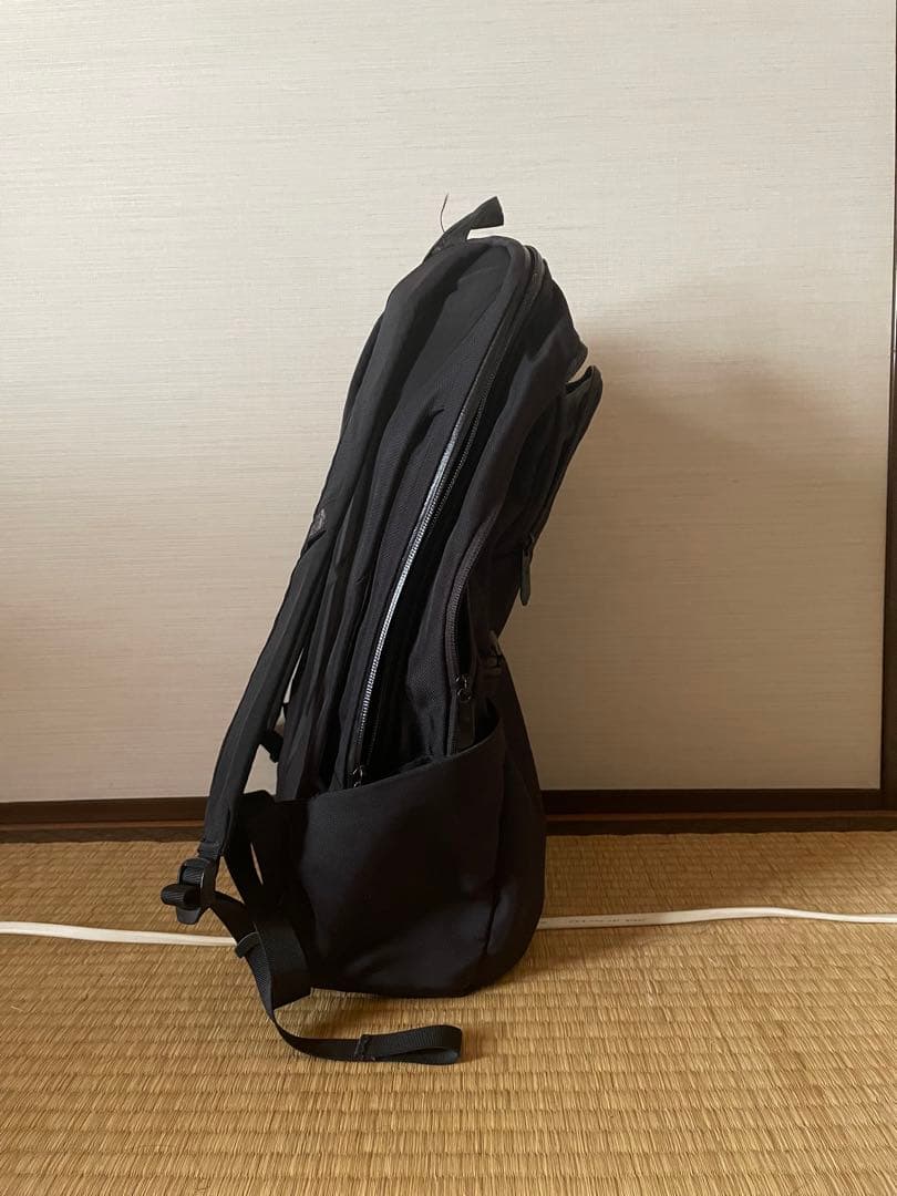 North Face shuttle series バックパックの写真3枚目