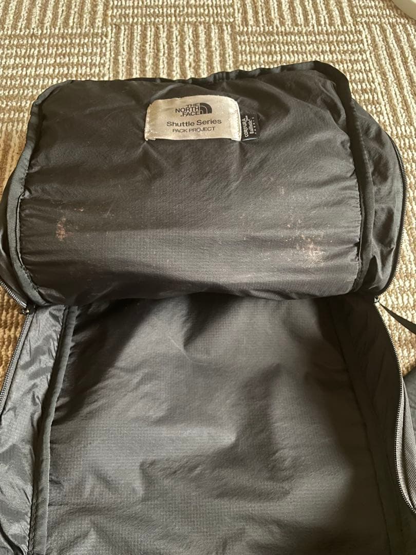 North Face shuttle series バックパックの写真4枚目