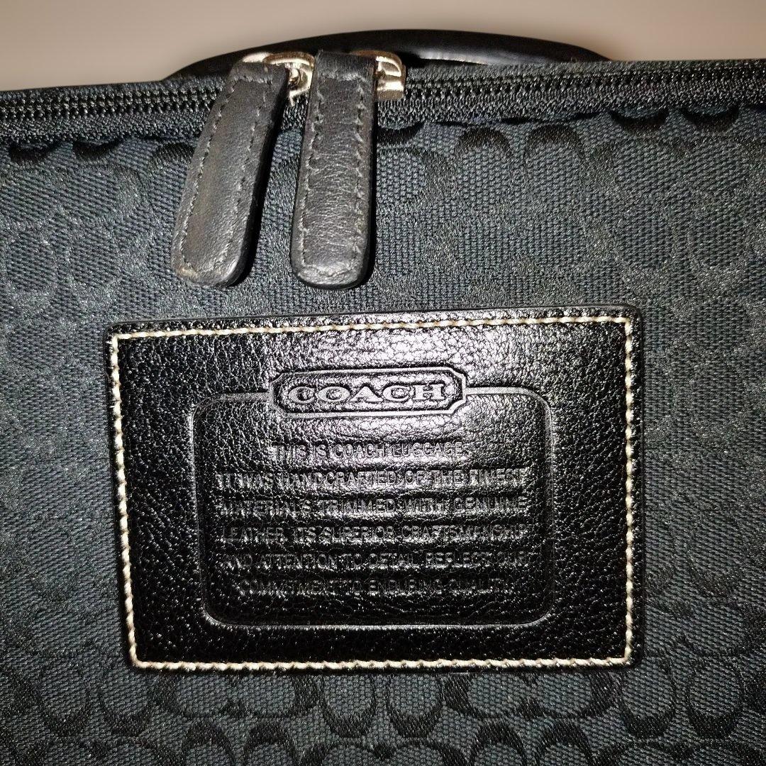 COACH ブラック キャリーケースの写真2枚目