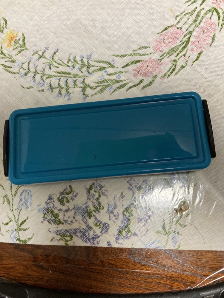 ブルーの筆箱