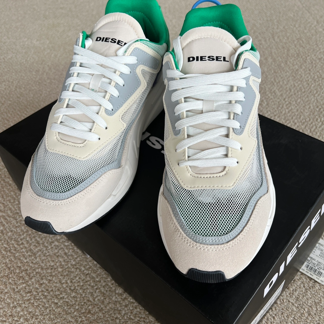 新品 DIESELディーゼル スニーカー 28の写真2枚目