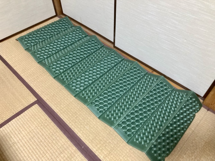 【値下げ・美品】キャプテンスタッグ EVAフォームマット 軽量＆快適