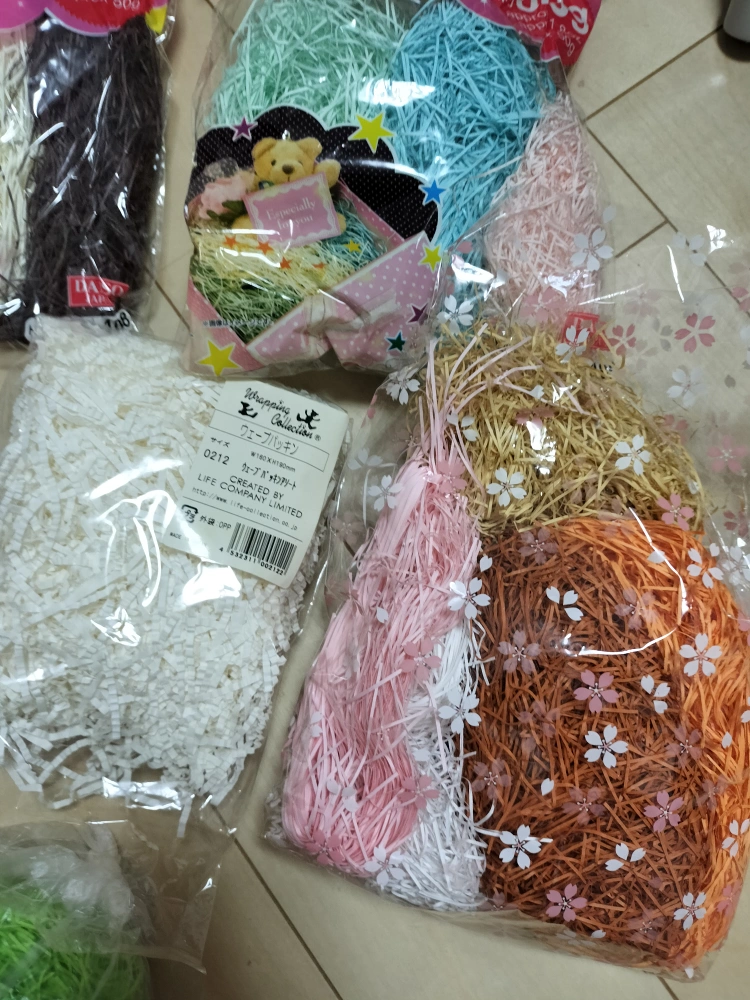 ウェーブパッキン クッション プレゼント 創作の写真3枚目
