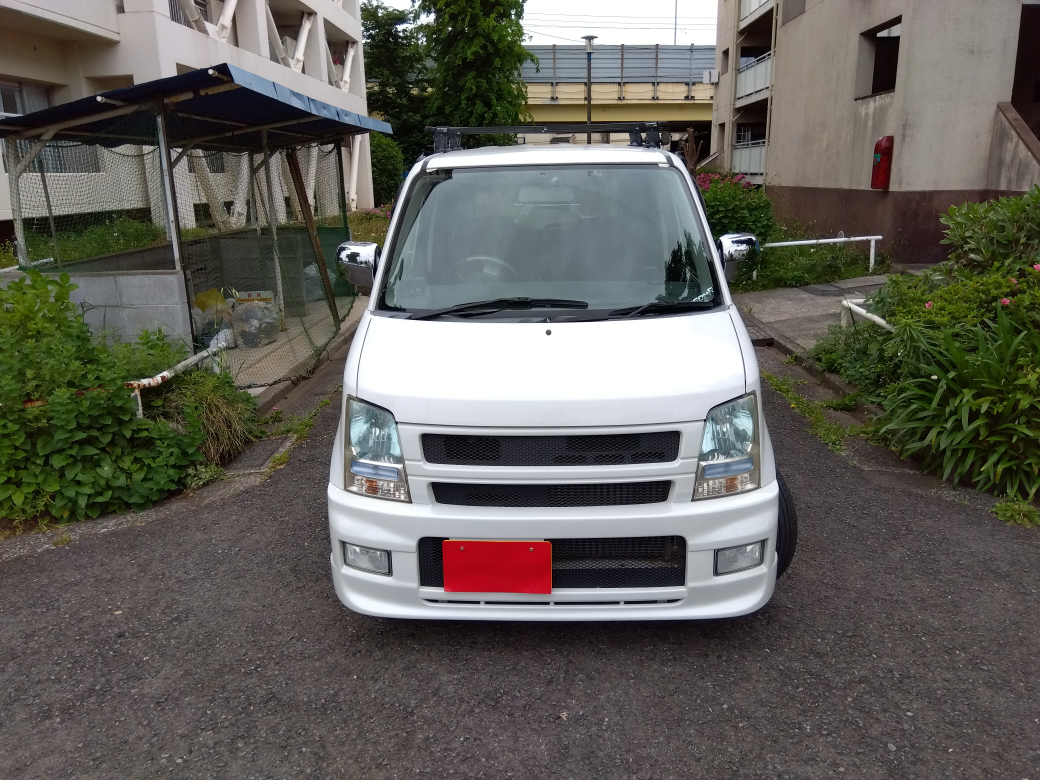 （ご成約）【希少色】☆ＲＲ仕様！☆スズキ☆ワゴンＲ☆FX☆4WD☆5MT☆の写真2枚目