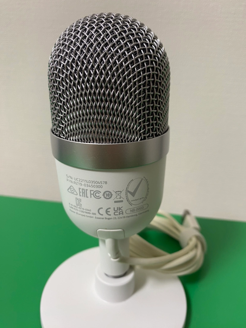RAZER レイザー RZ19-0345 SEIREN Mini ホワイト ゲーミングマイクの写真3枚目