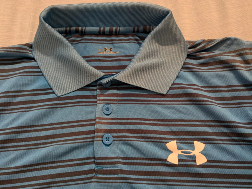 《処分特価》Under Armour 速乾性ポロシャツ 青/ストライプ(サイズ:L)の写真2枚目