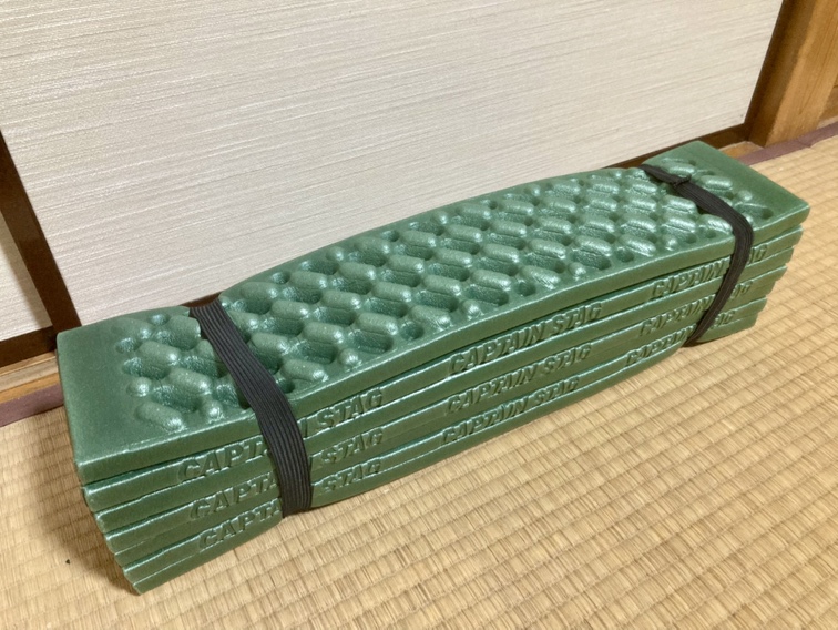 【値下げ・美品】キャプテンスタッグ EVAフォームマット 軽量＆快適の写真2枚目