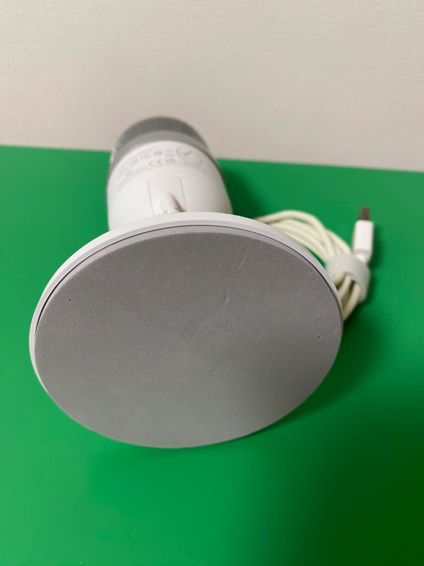 RAZER レイザー RZ19-0345 SEIREN Mini ホワイト ゲーミングマイクの写真4枚目