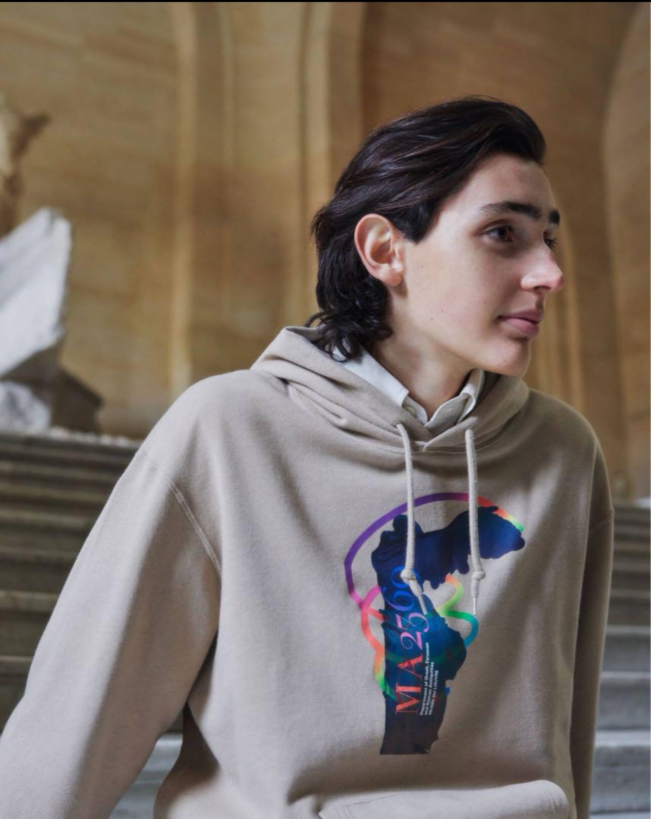 UNIQLO ルーヴル美術館　ルーヴル×ピーターサヴィル　スウェットパーカーの写真2枚目