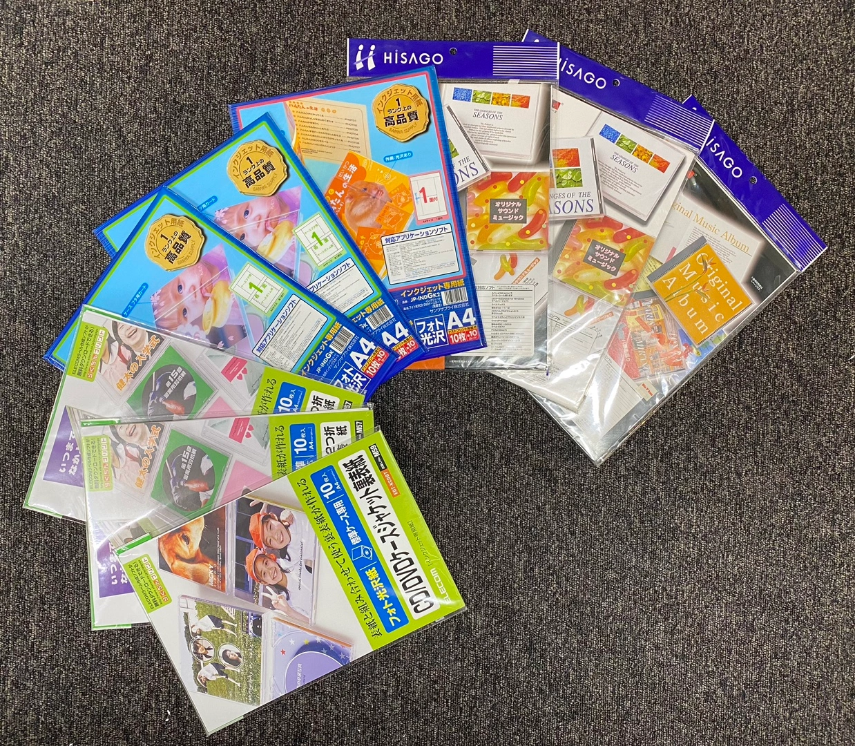CD/DVDケース用ラベル(10枚入り×9冊)全部で100円