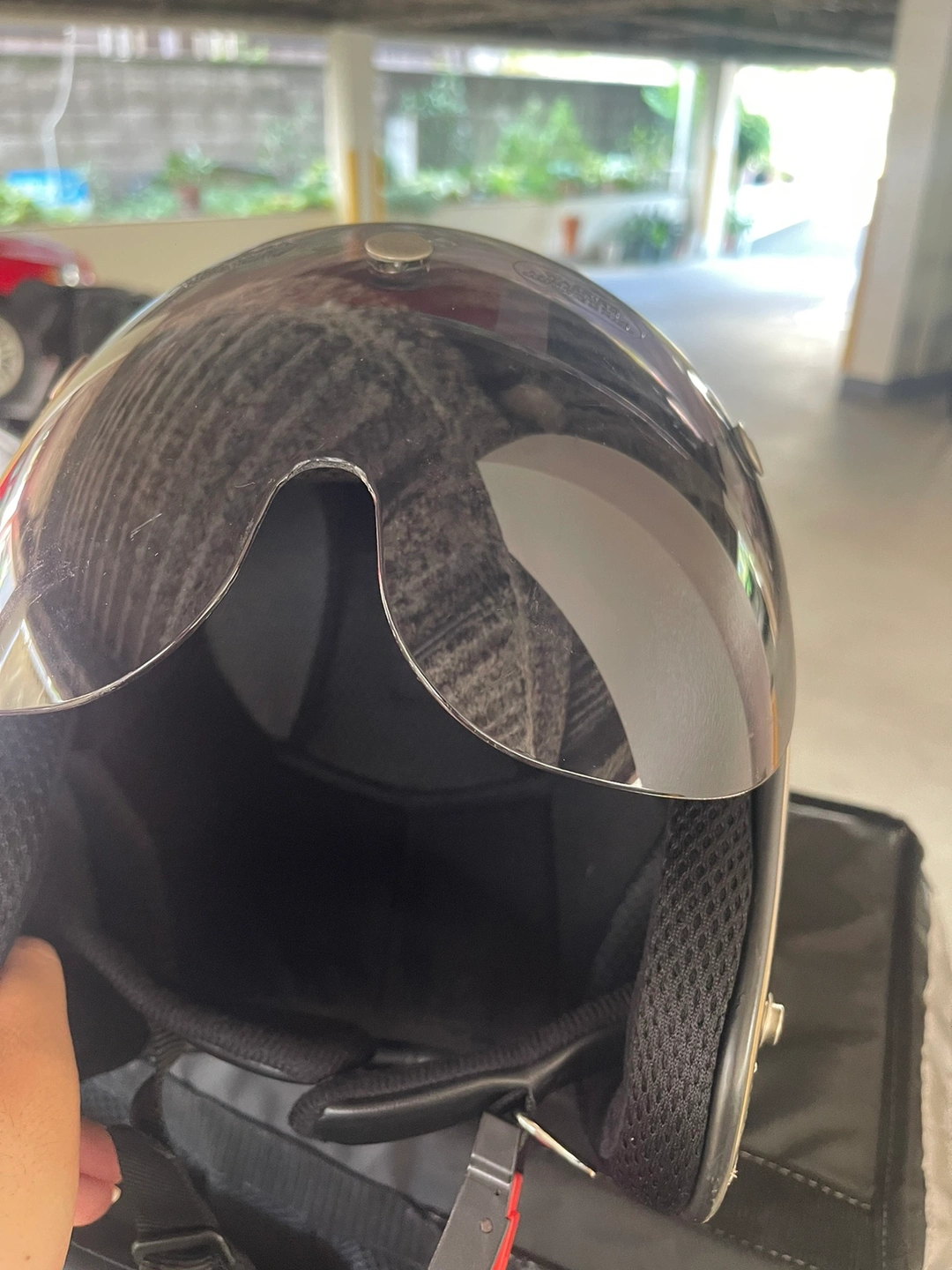ヘルメットの写真3枚目