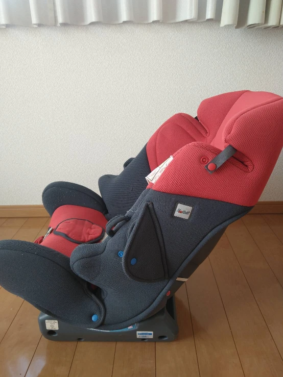 チャイルドシート売りますの写真2枚目