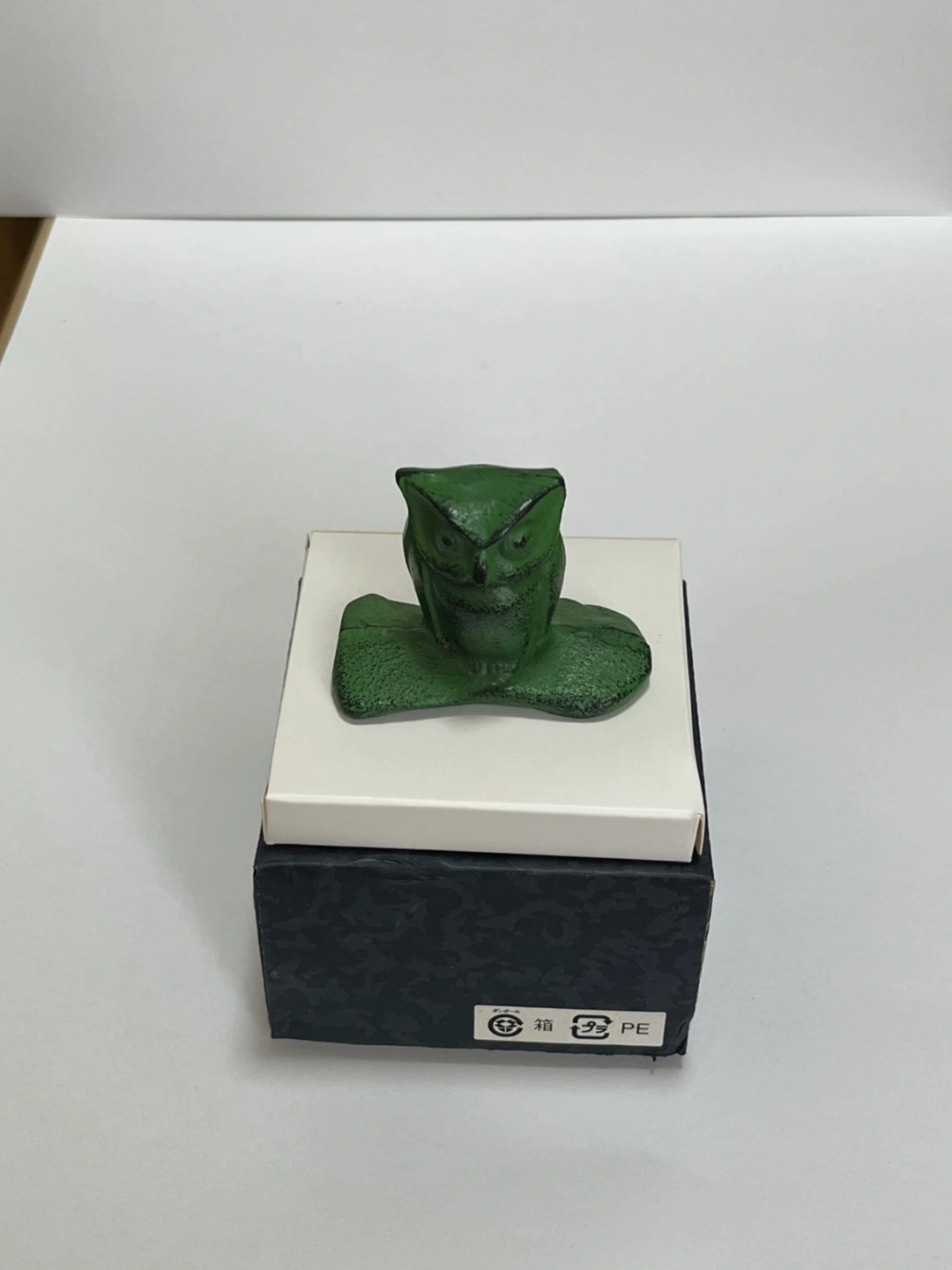 フクロウの置物の写真2枚目