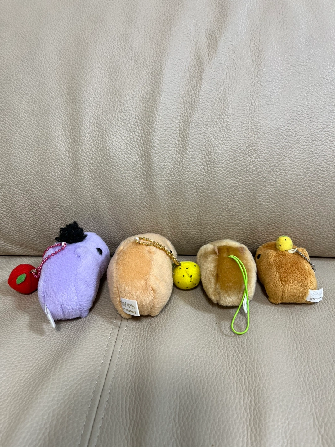 カピパラさんぬいぐるみ4点の写真2枚目