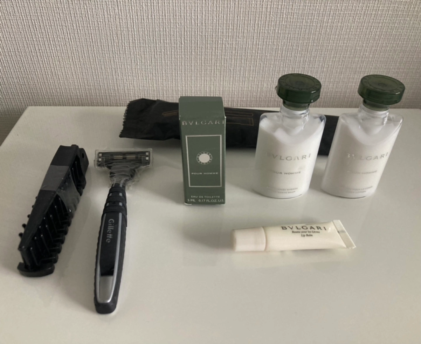 Bvlgari トラベルポーチの写真2枚目