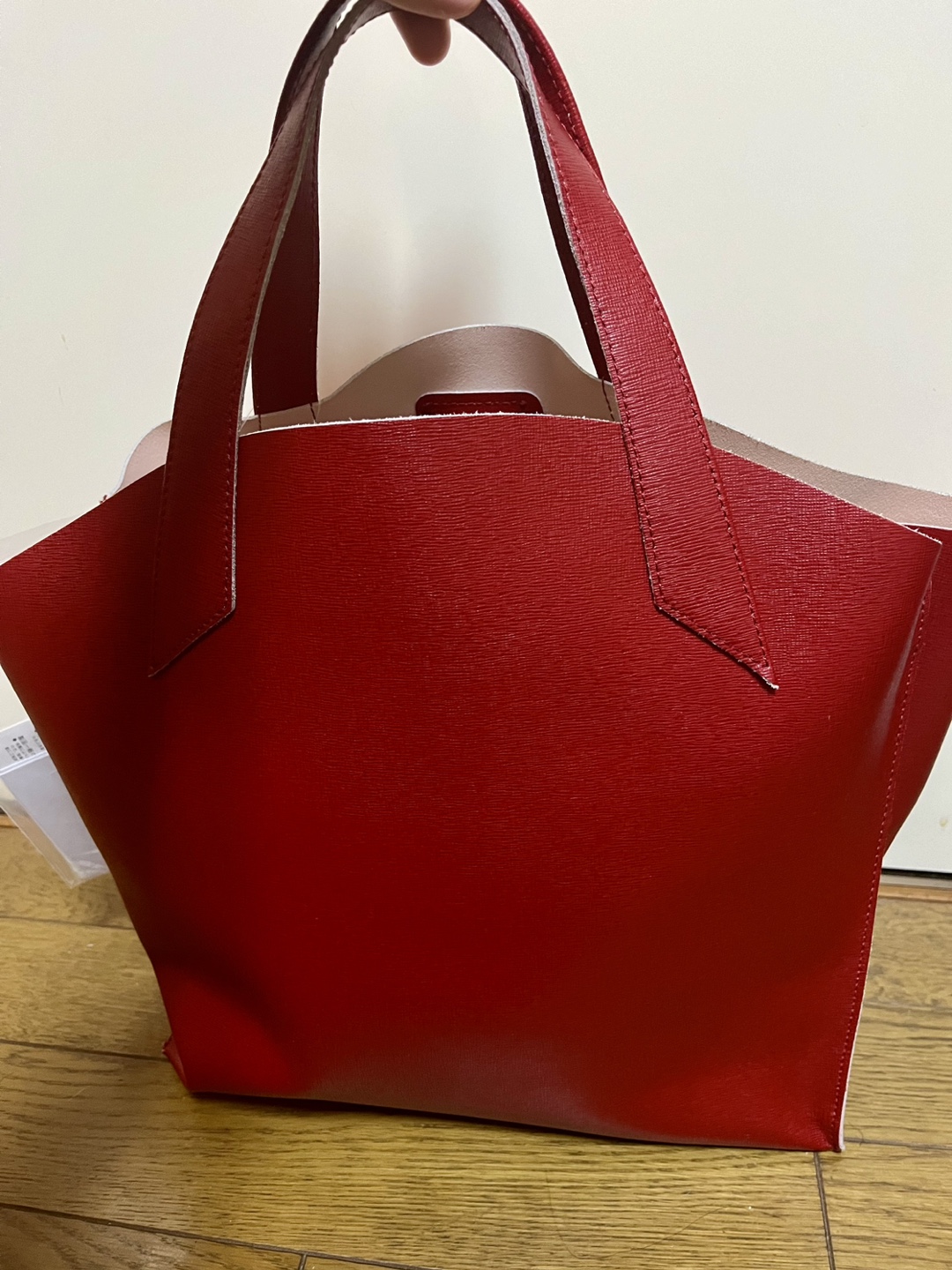 FURLA レディースバッグ　赤の写真2枚目