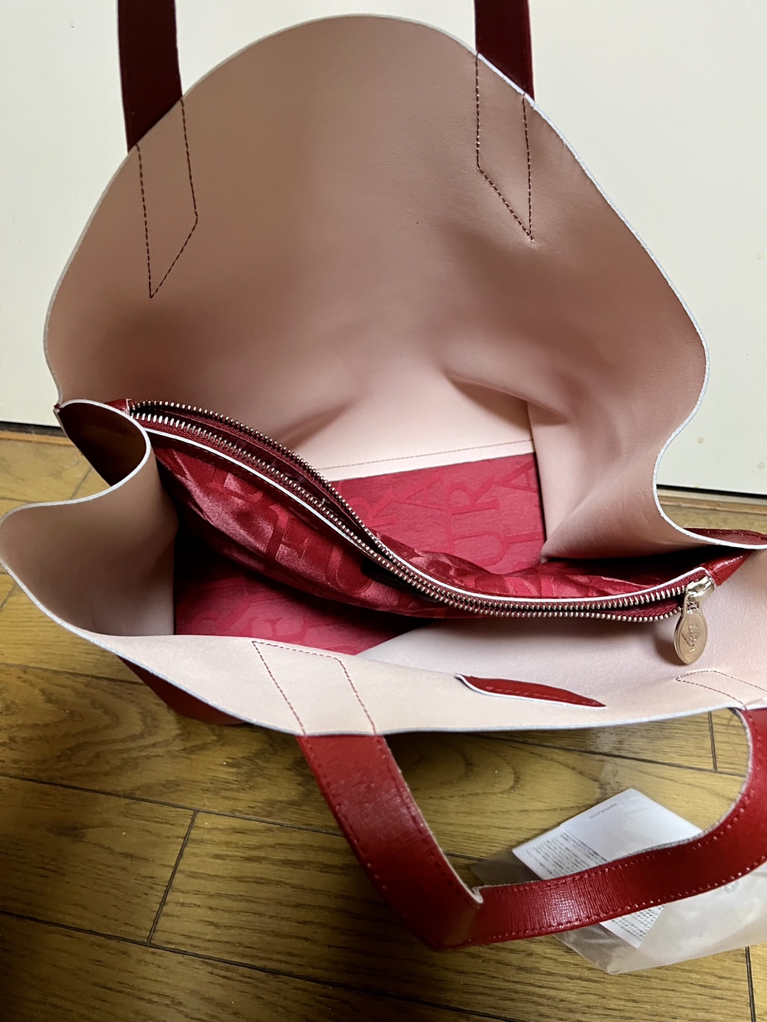 FURLA レディースバッグ　赤の写真4枚目