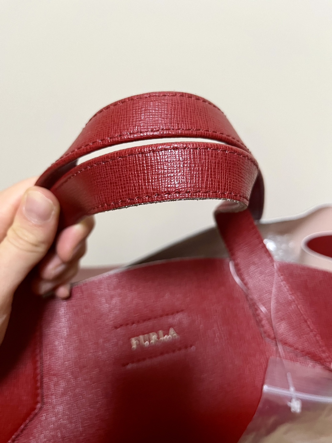 FURLA レディースバッグ　赤の写真6枚目