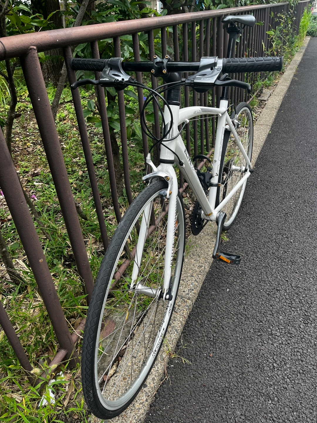 クロスバイクの写真2枚目