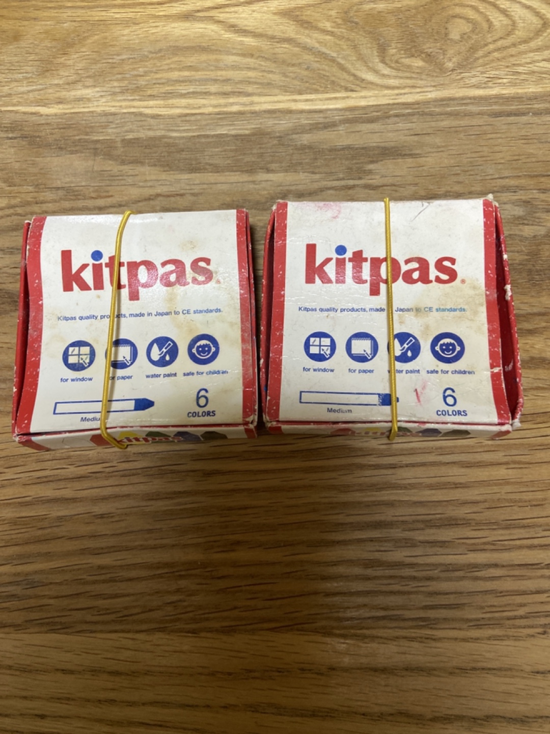 kitpas 水で消えるクレヨン2箱