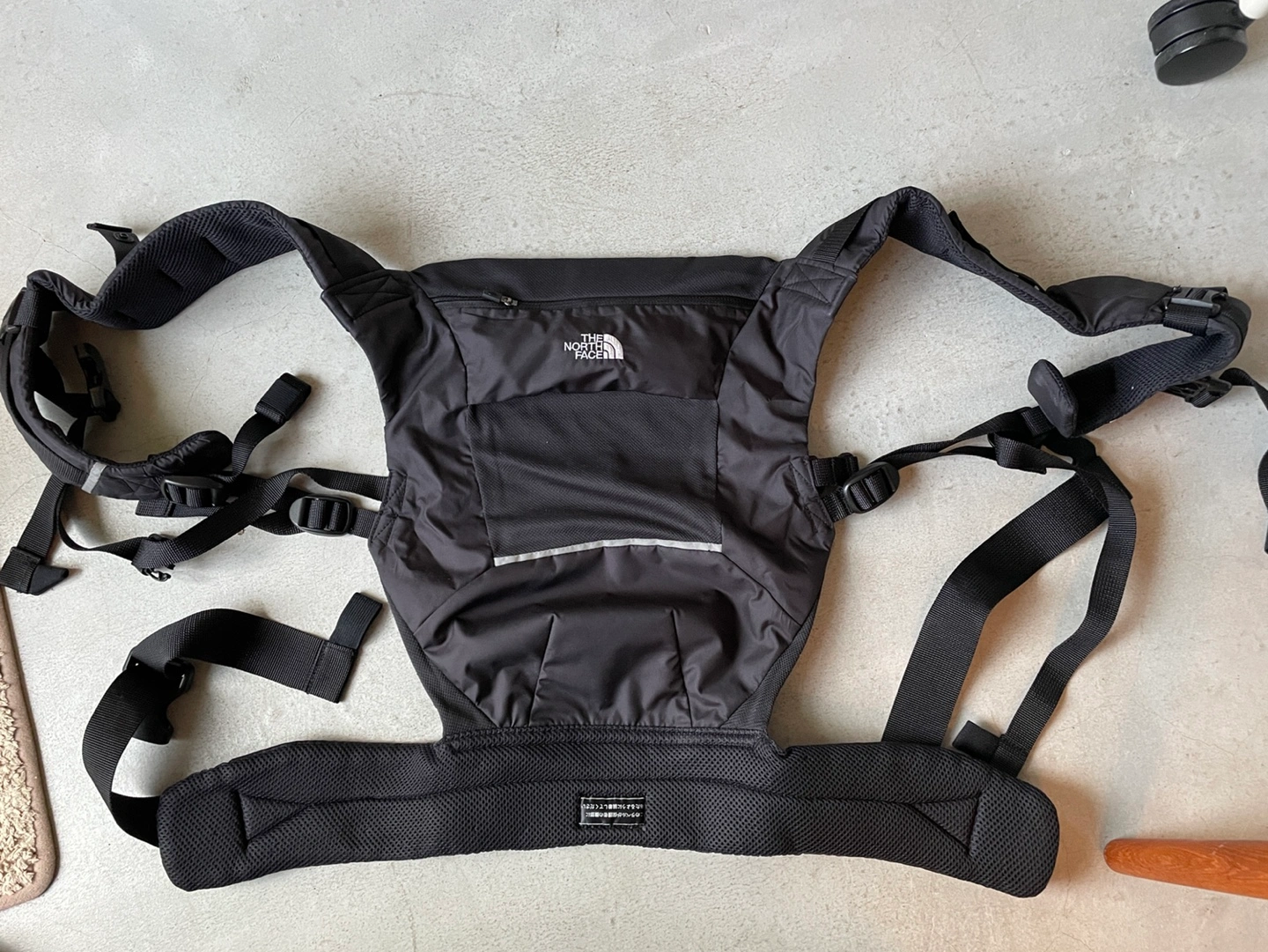 The North Face ベビーコンパクトキャリアー 軽量抱っこひも